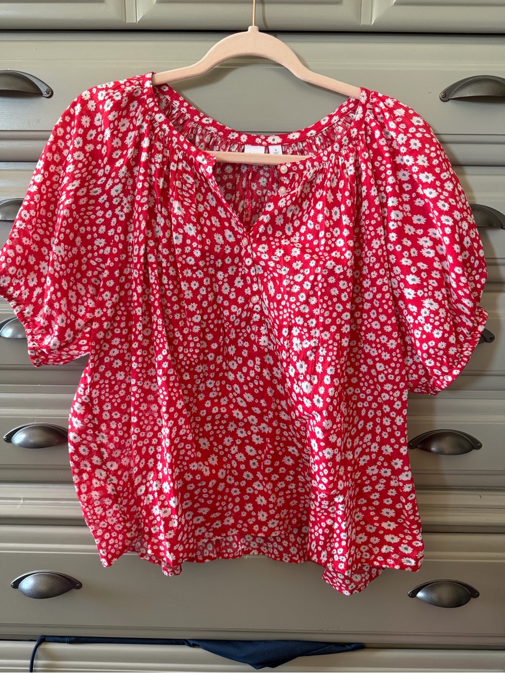 GAP Red Daisy Print Puff-Sleeve Blouse